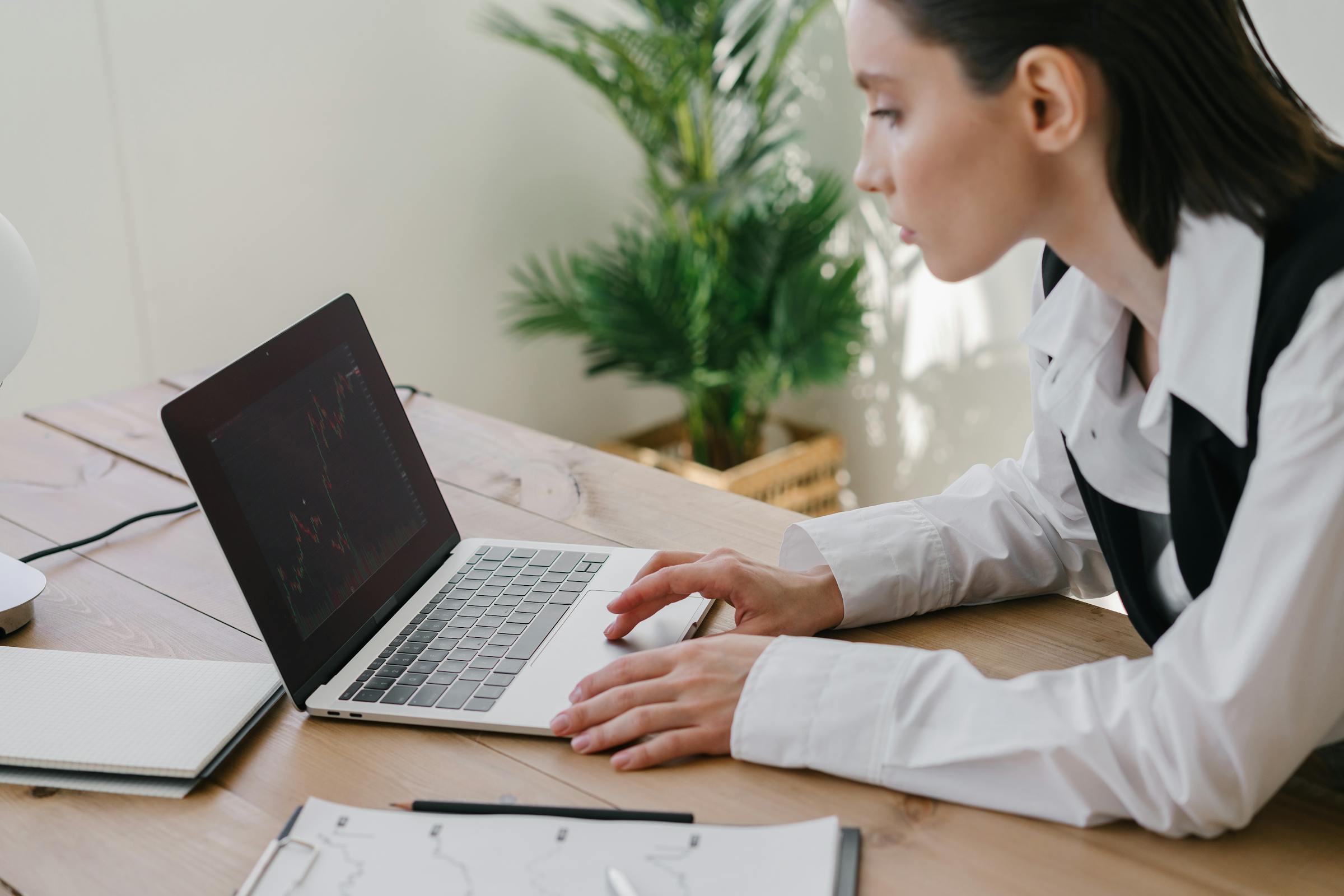 High-Demand Careers: Professional Skills You Need to Succeed in the Evolving Job Market - How to Get a High-Quality Job Fast: Full Guide + Practical Tips